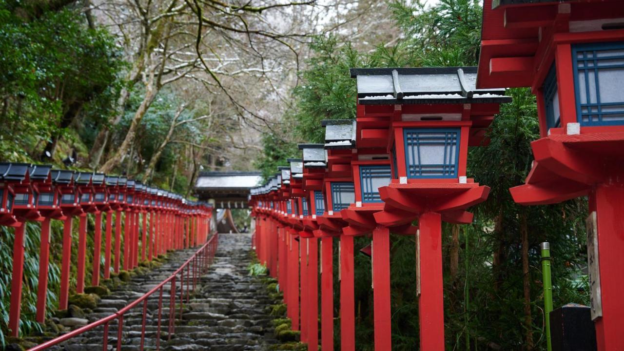 The Thousand Kyoto Eksteriør billede The path to the shrine